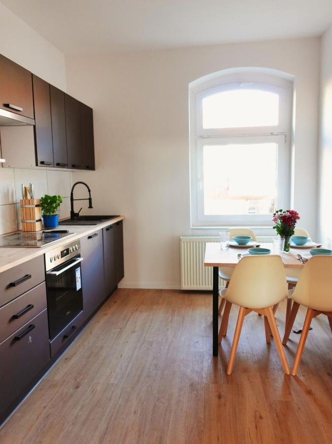 Luvono Apartments - 2 Schlafzimmer / Netflix / Disney+ Maagdenburg Buitenkant foto
