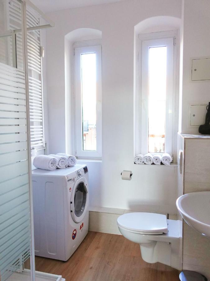 Luvono Apartments - 2 Schlafzimmer / Netflix / Disney+ Maagdenburg Buitenkant foto